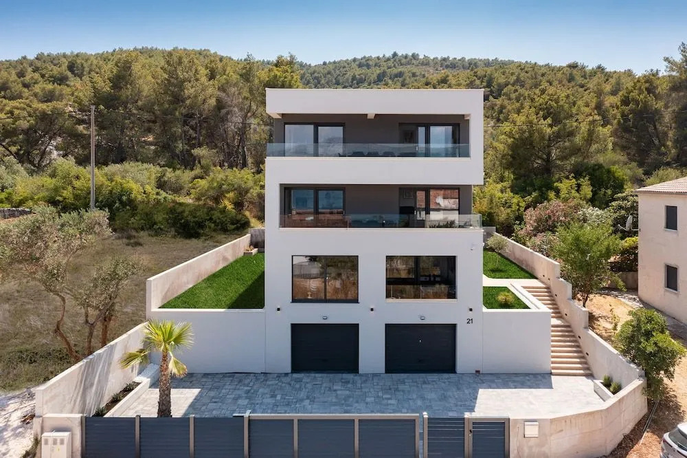 House & Home Slatine