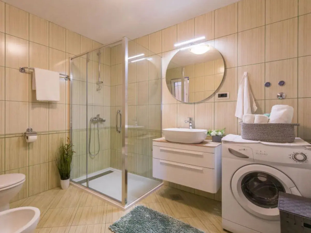 Apartment Cancar Como 41139