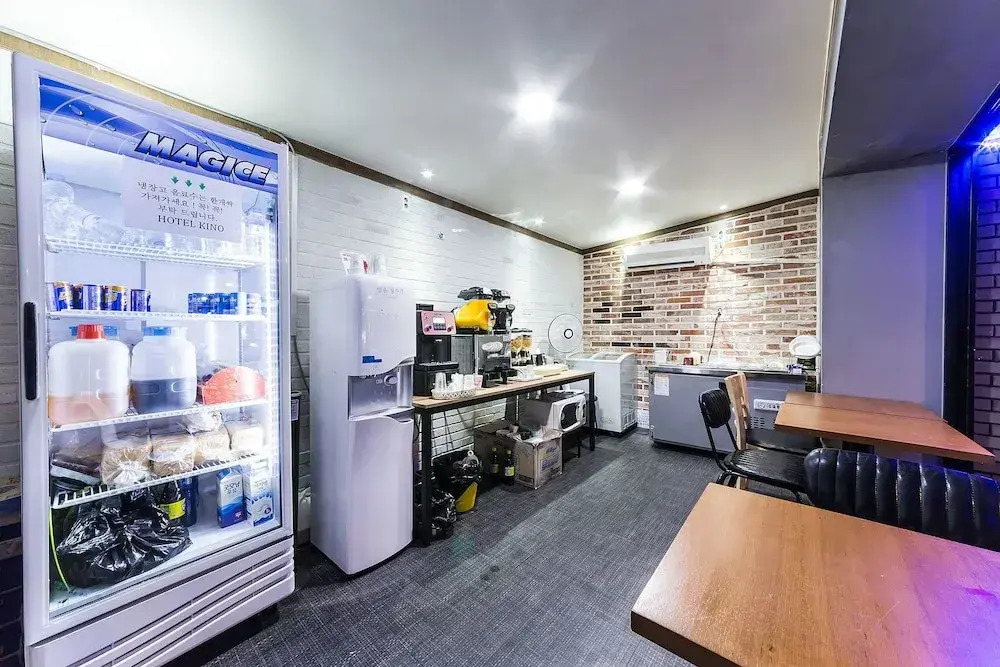 HoTel KINO