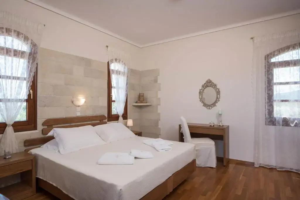 Iason Villas   Chania, Crete