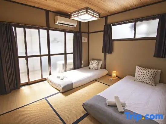 Toki・Kujo Takeumi 3 bedrooms, max 8  people, 5 mins to station