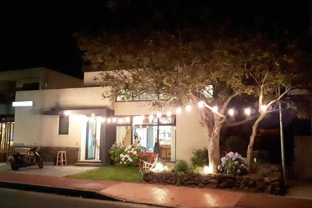 Jeju Sehwa-lium Guest House