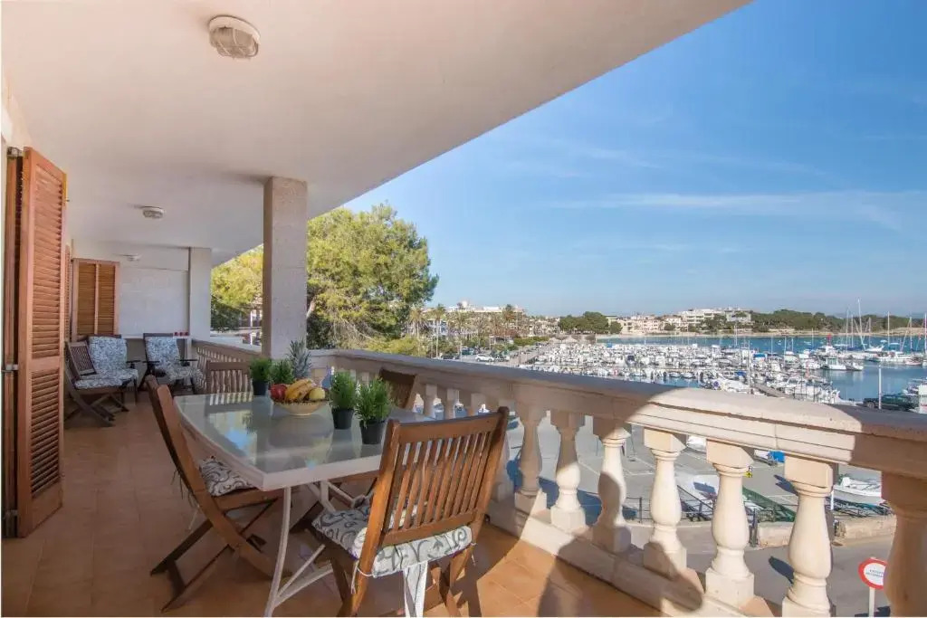 Beachfront holiday apartment Lotja 7