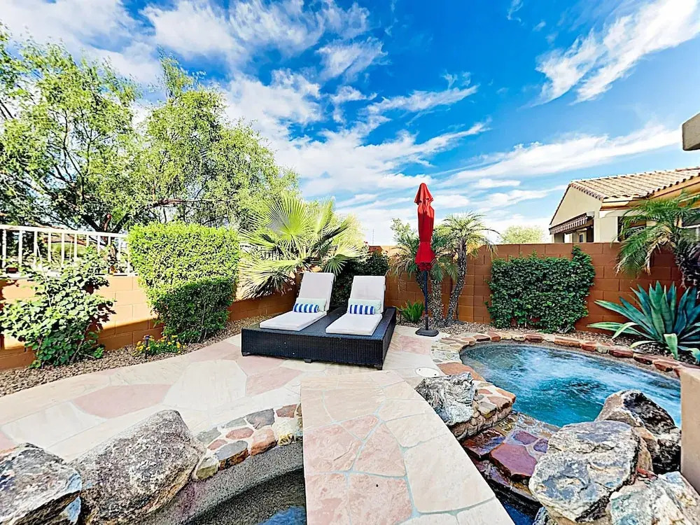 All-suite Home Located in North Phoenix 3 Bedrooms 3.5 Bathrooms Home