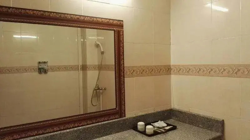 Enping Shuangquan Hotel