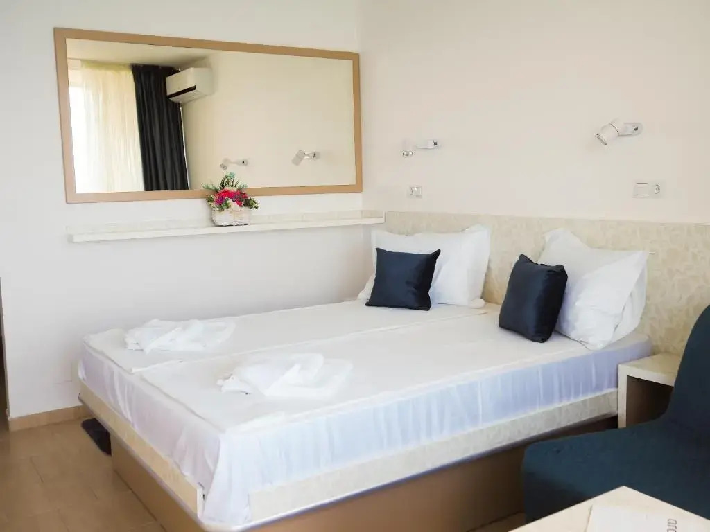 Hotel Carmen Azzuro