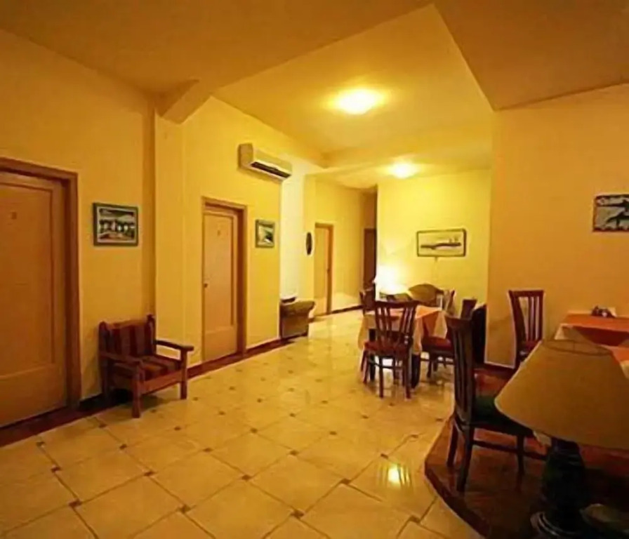 Lena Hotel