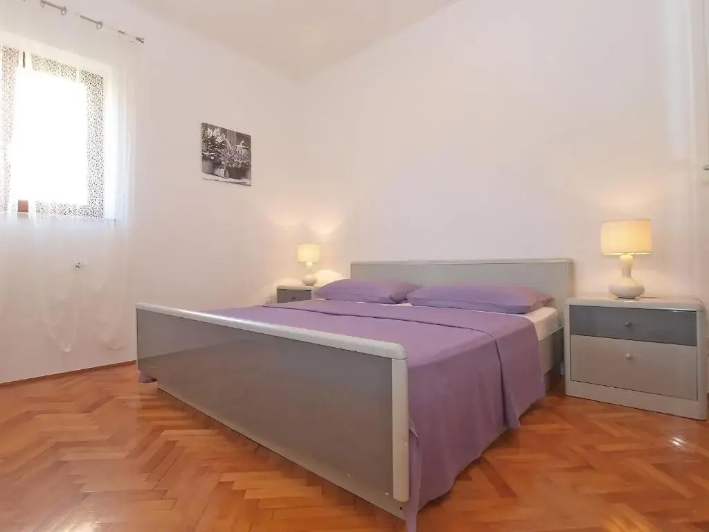 Apartments Mira 1293