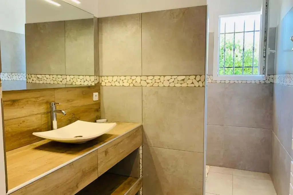 Agréable villa 3 chambres avec piscine chauffée Bonifacio