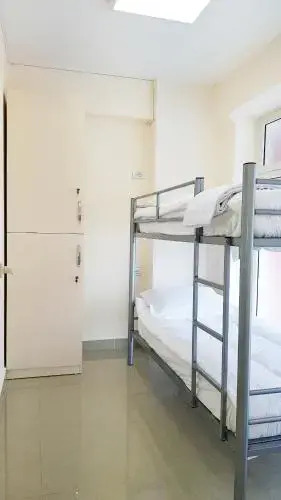 Hostel Fredi