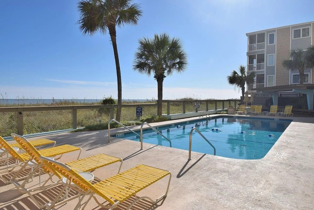 Shoreham Towers I 6c 3 Bedroom Condo by RedAwning, North Myrtle Beach