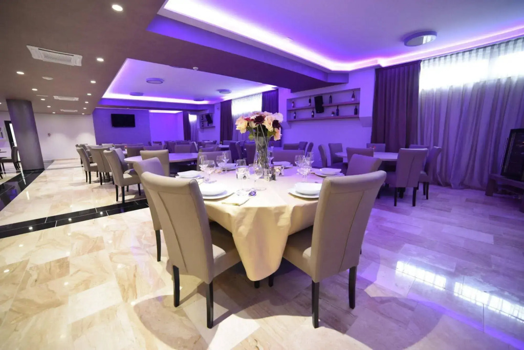 Royal Airport Hotel