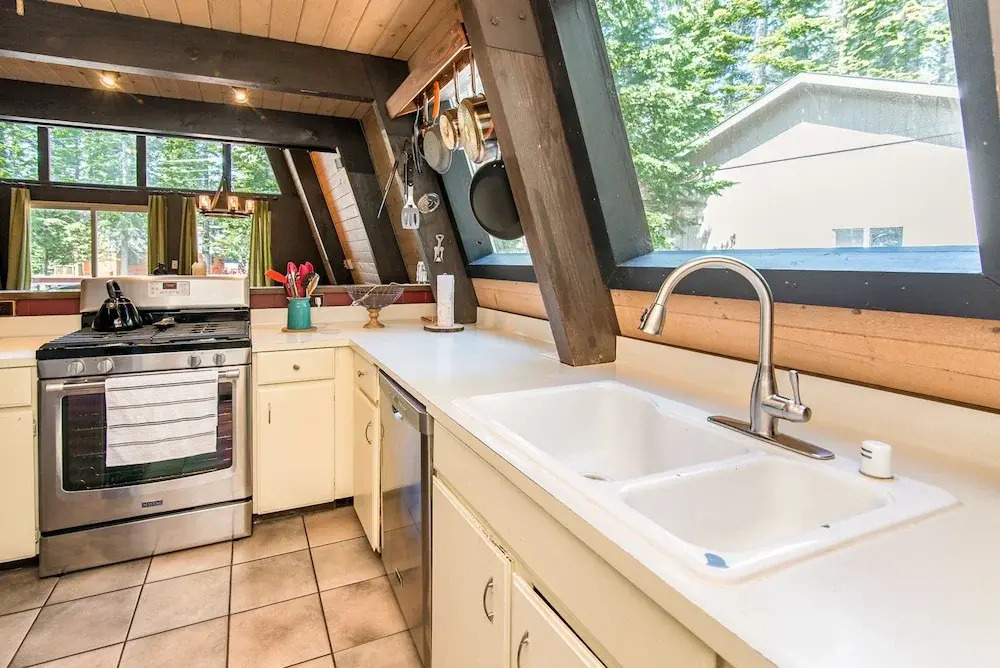 Spacious Wooded Tahoe Cabin by RedAwning