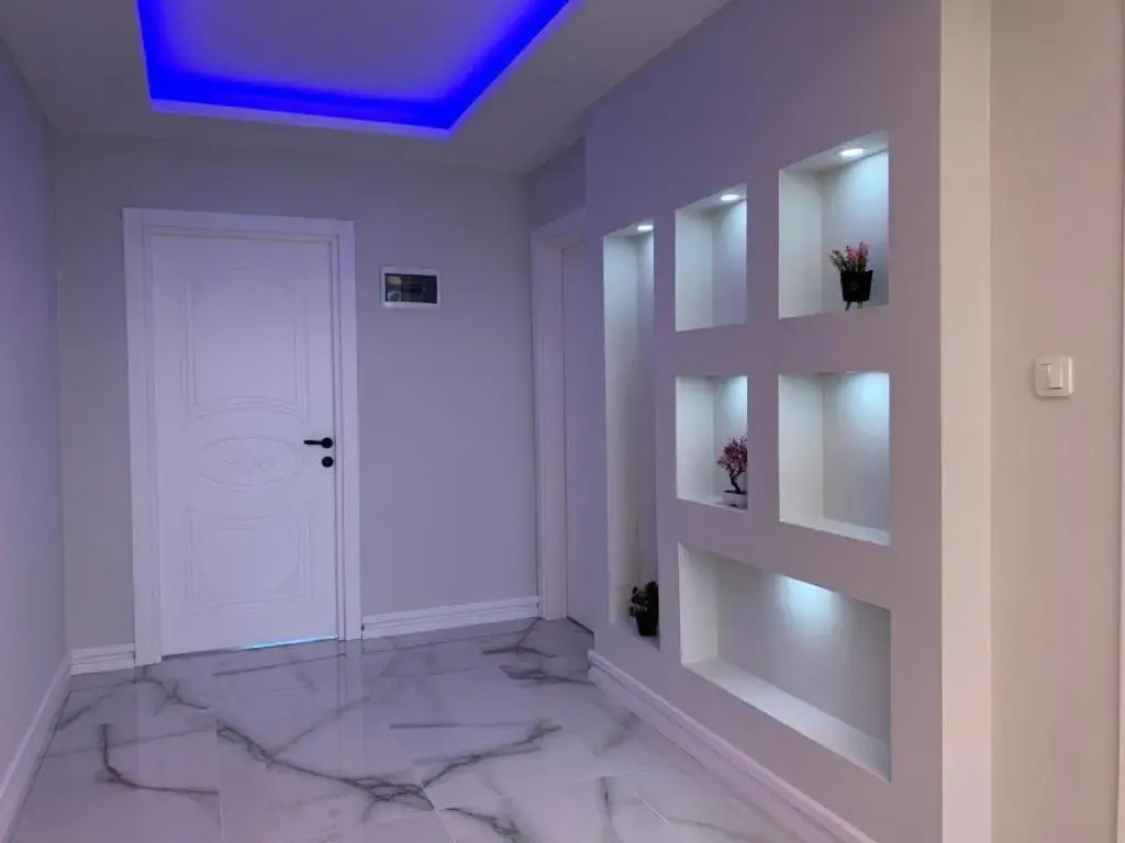 Villa Vadi-Isıtmalı havuzlu-Şömineli-Kış bahçeli-Tamamen Müstakil