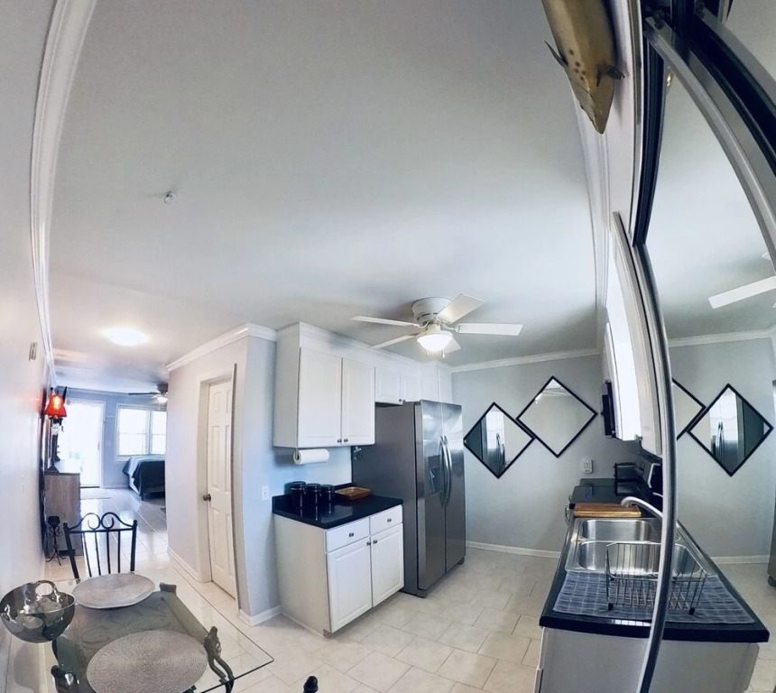 10 Cherry Bay - Robert Zuehl