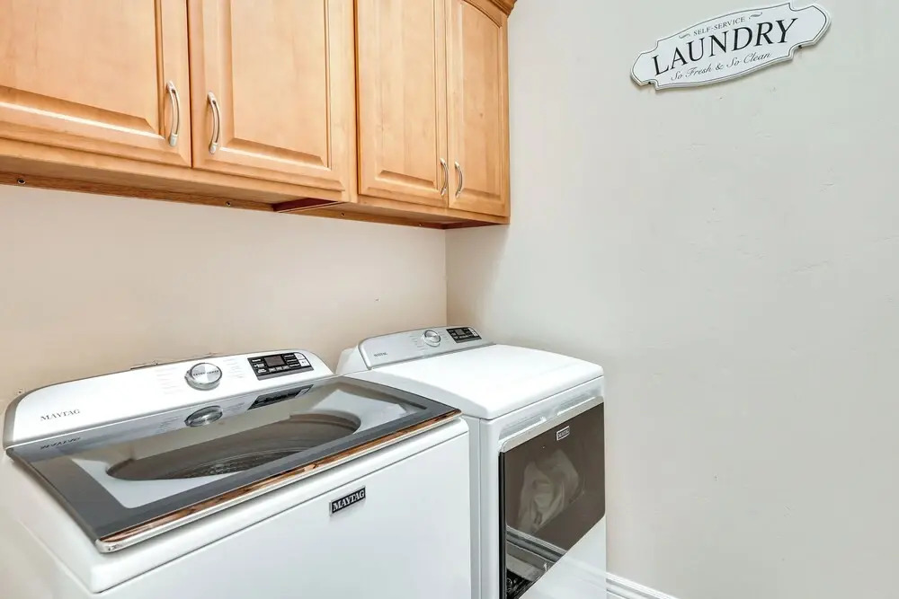 Lake Havasu City Escape w/ Pool, Patio & Grill!