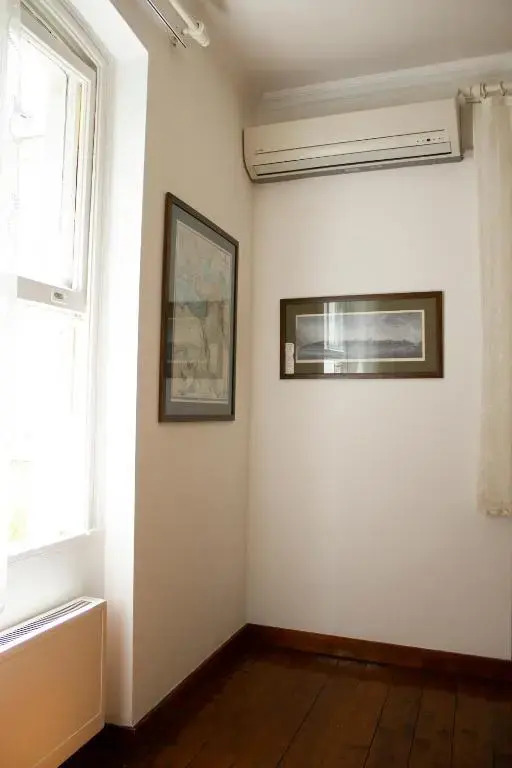 Historical 135 sqm apartment near Galata Tower