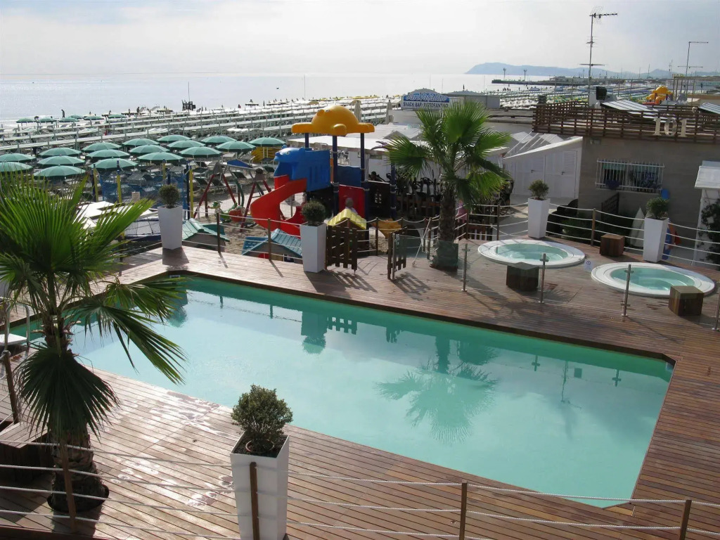 Hotel Apollo