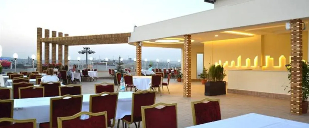 Tilmen Hotel