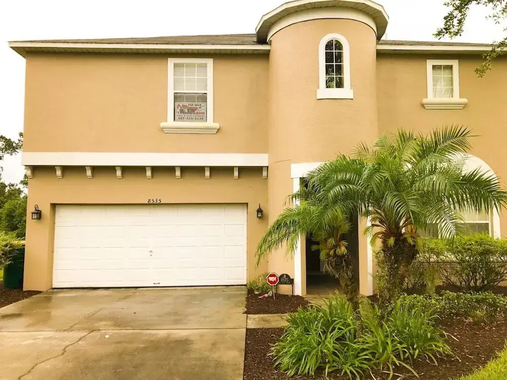 7 Bedrooms in Large Private Vacation Home by Florida Dream Homes