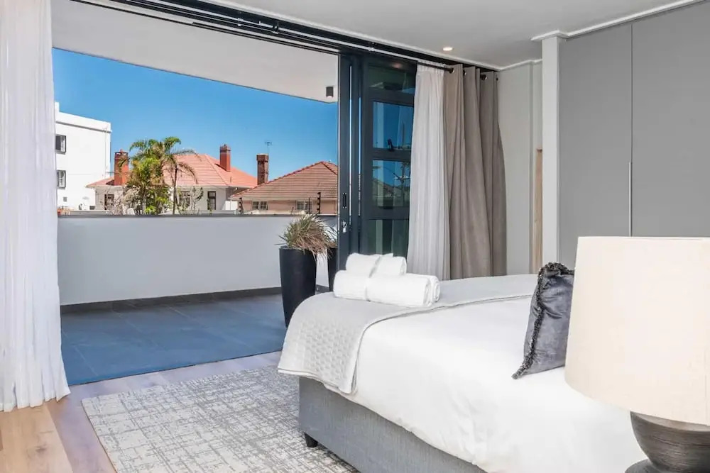Modern Central Secure Cape Town 2bed Bantry Suite