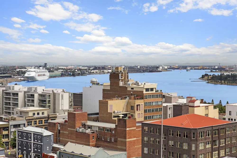 Astra Apartments Newcastle Beach