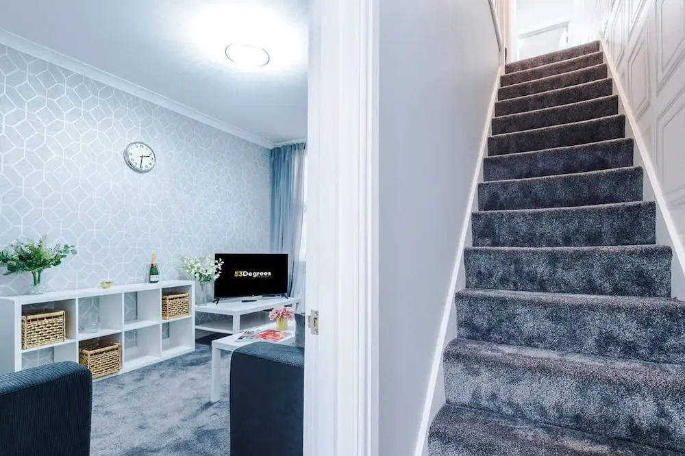 4-bed Townhouse Sleeps 10 With Games Room