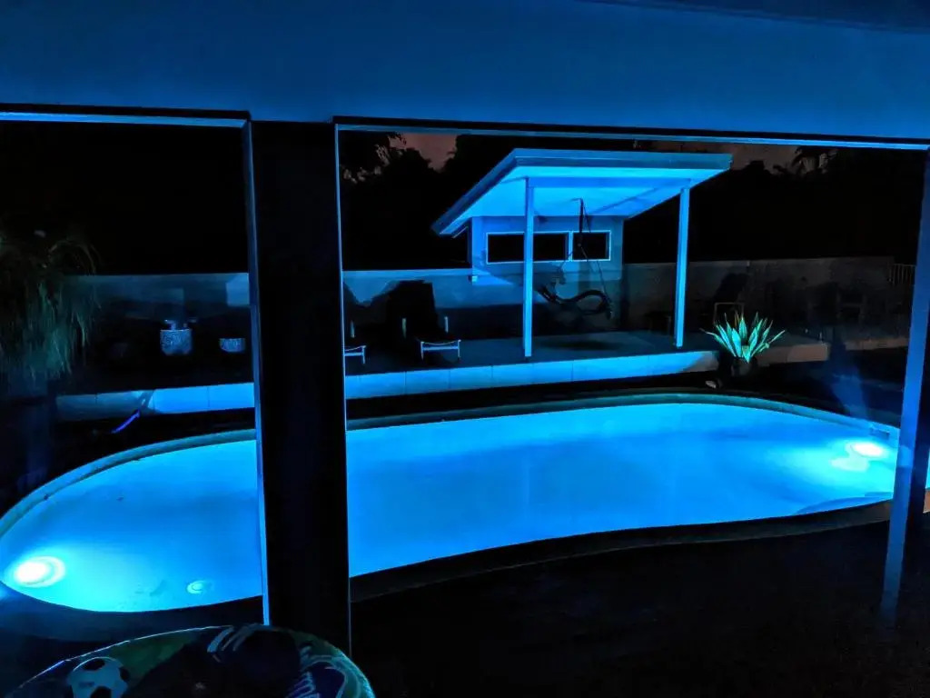 Phoenix Oasis, Family and Pet Friendly Apartment with Pool