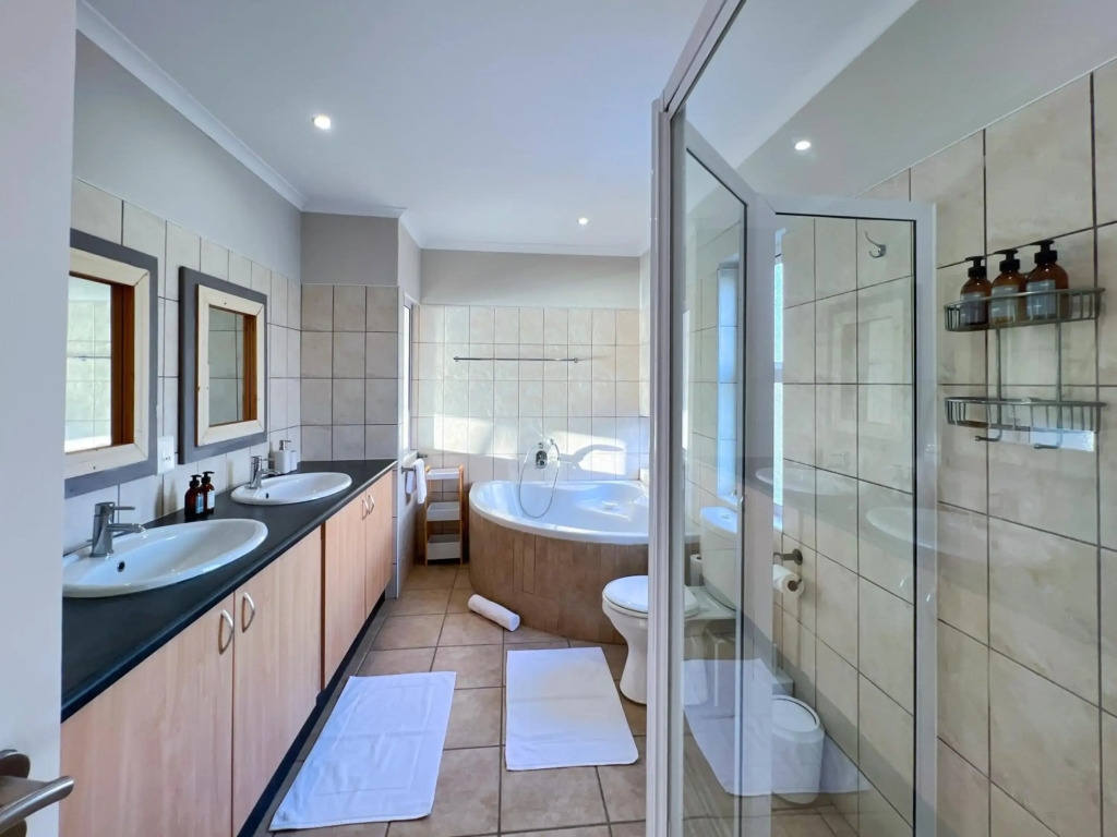 Waterfront Edge B5