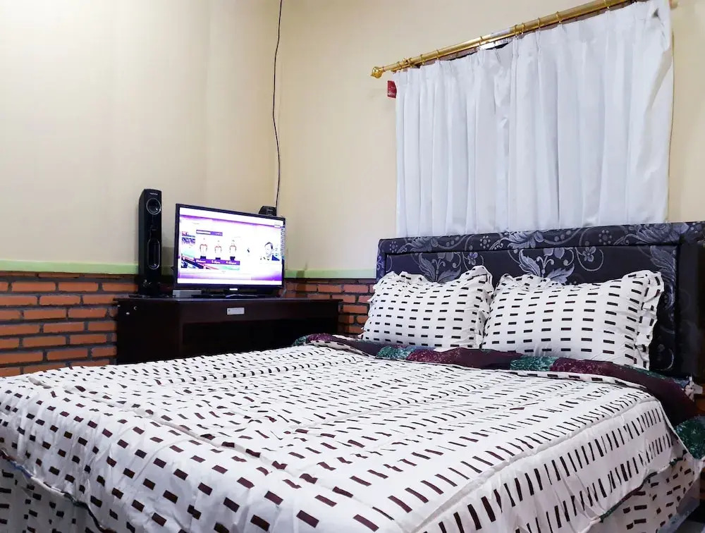 Bromo Holiday Guest House