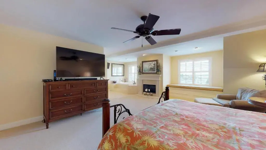 7124 Harbourside I