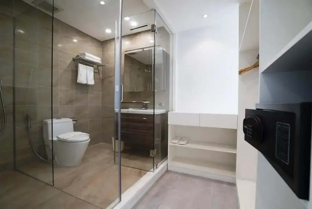 Leman Luxury Suites
