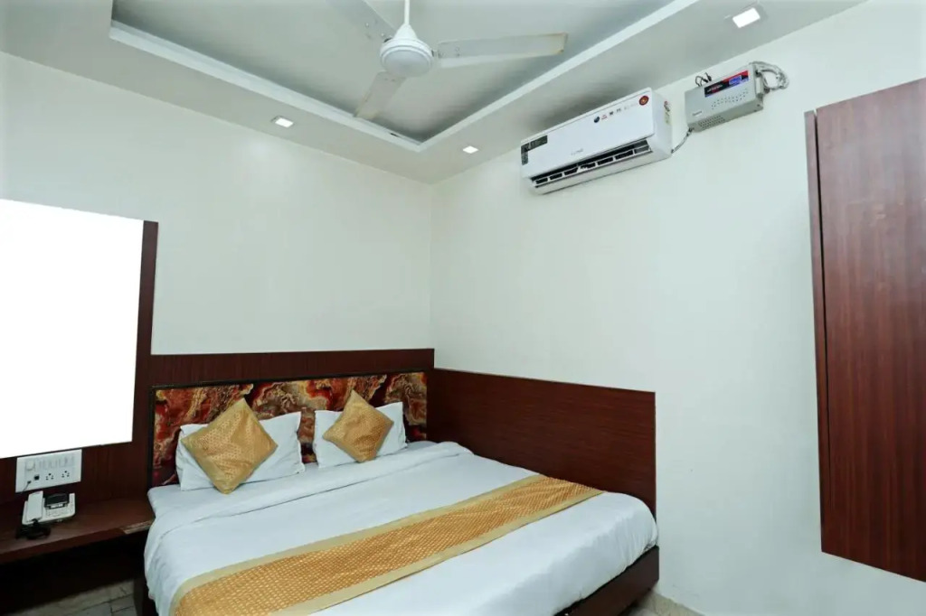 Hotel O Toto International