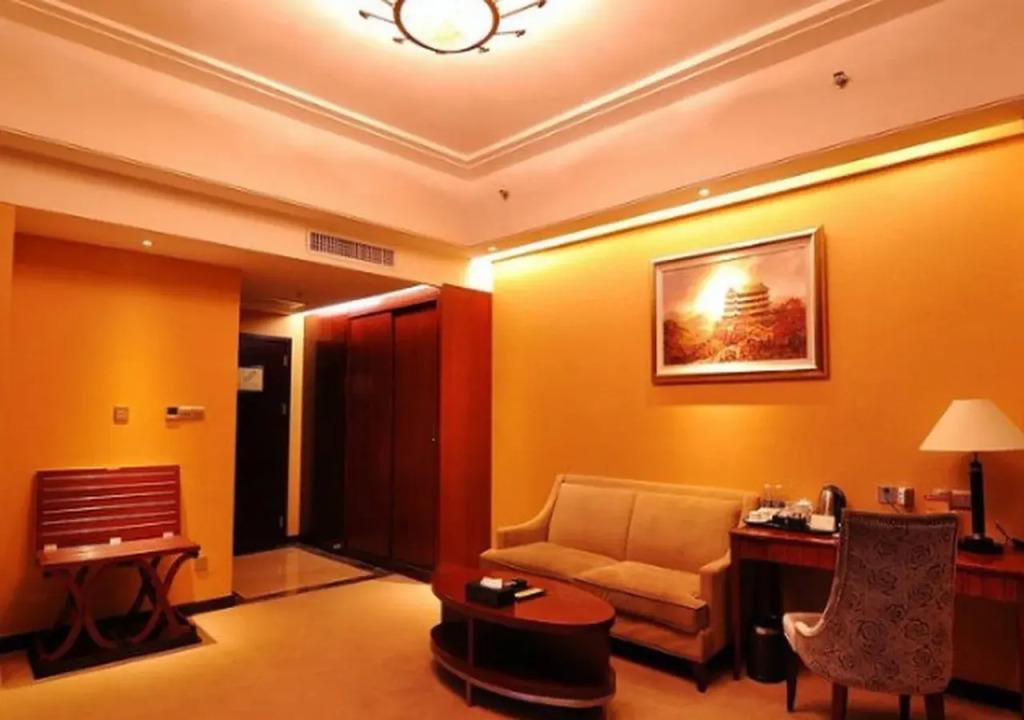 Yuexiu Hotel Guangzhou,Curio Collection by Hilton