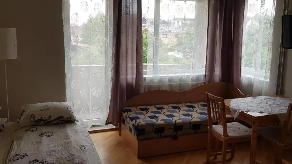 livingpalanga- Meta12