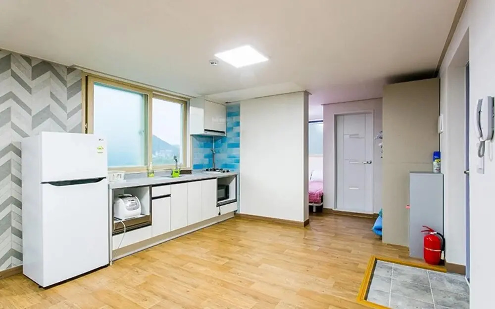 Gongju Donghaksa Moodwa Pension