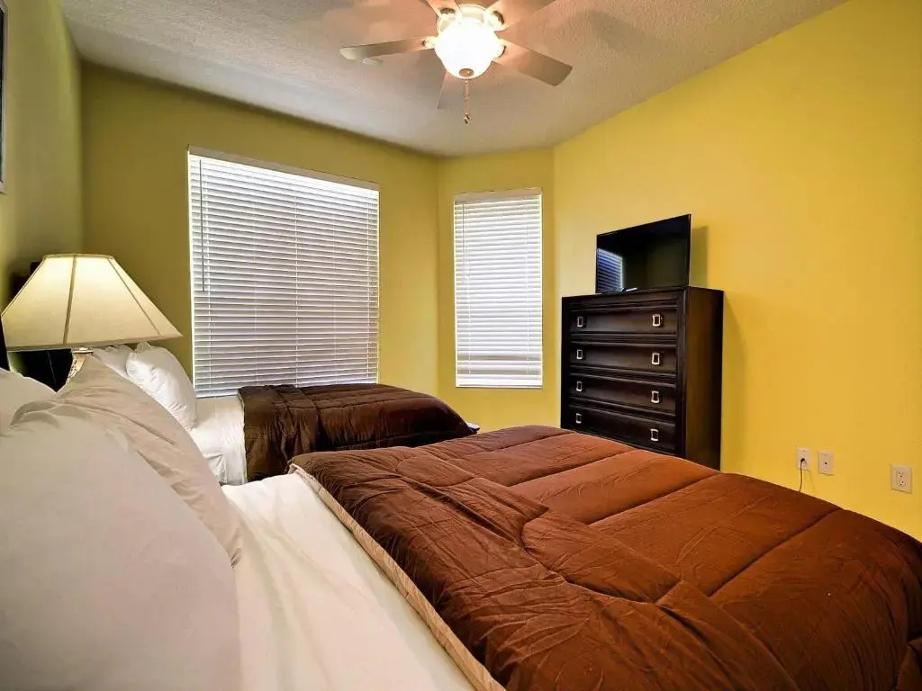 Island Key Condos 302