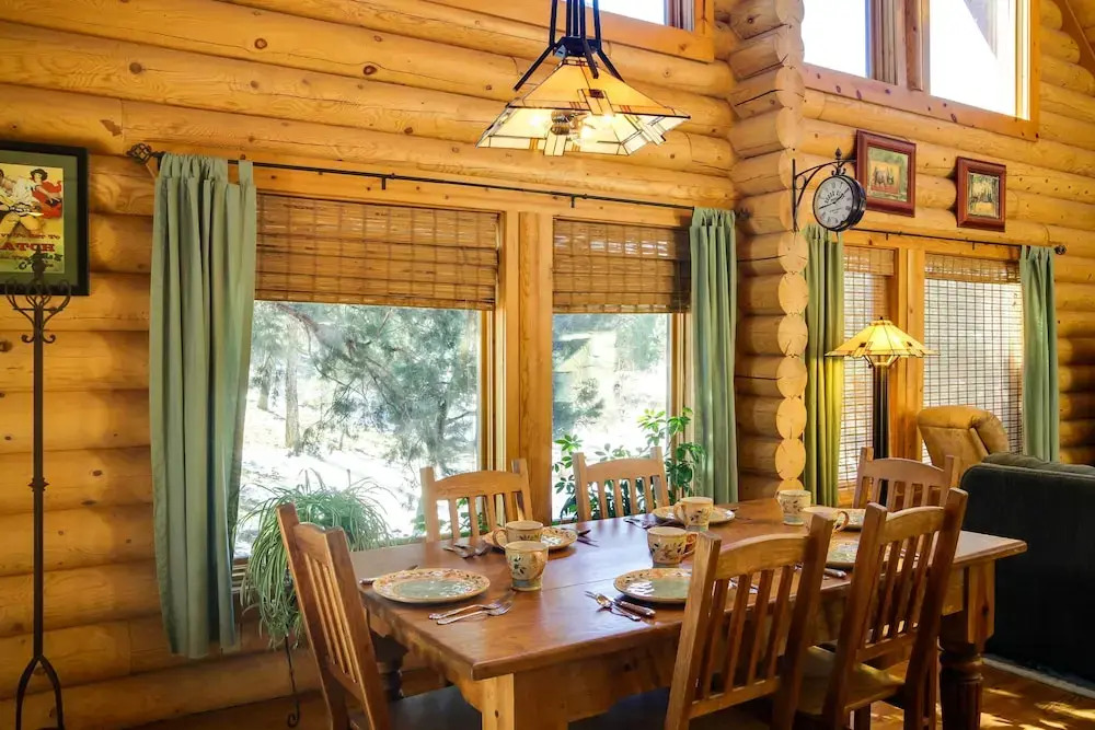 'lacy's Log Cabin' Alto Home w/ Mountain Views!