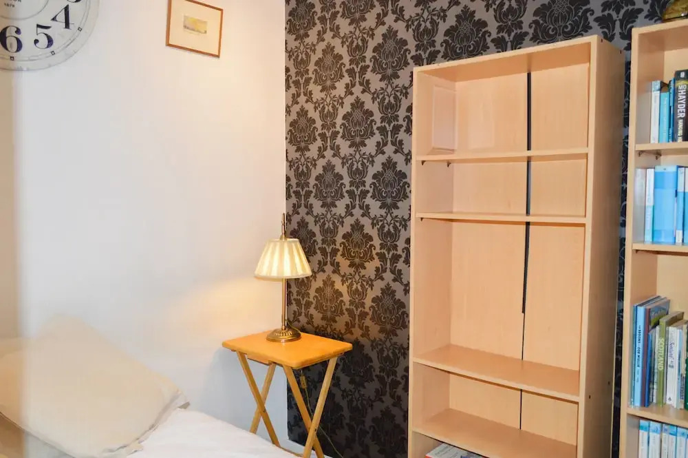 Cosy 2 Bedroom Edinburgh Apartment
