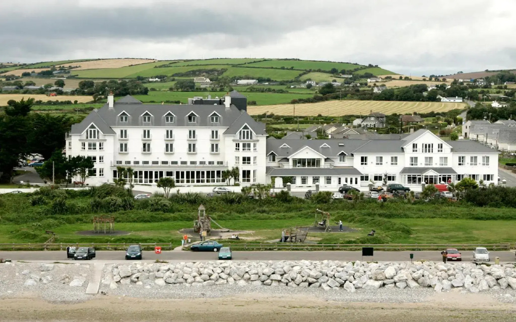Garryvoe Hotel