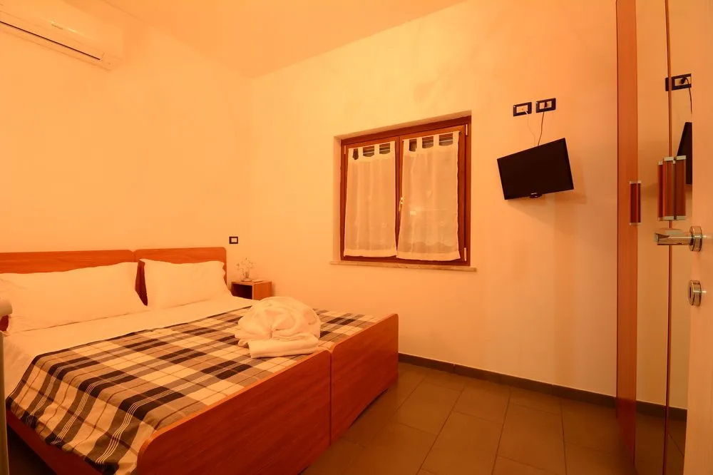 Flat House