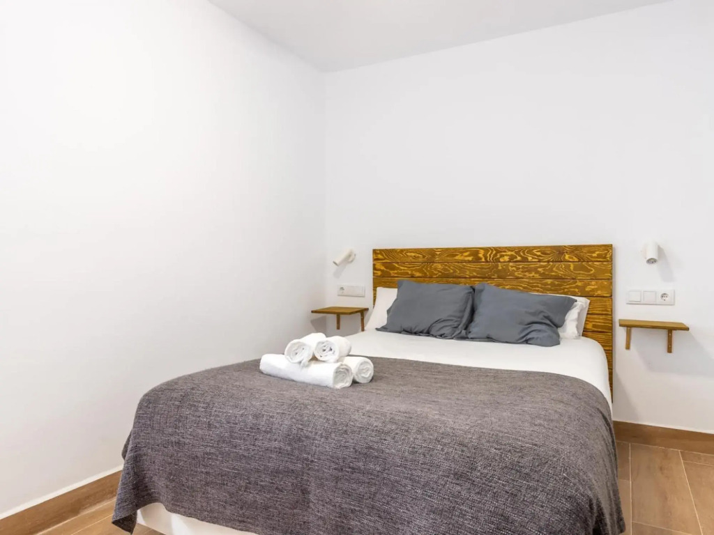 CERVANTES Apartment 03 2BR 1BT