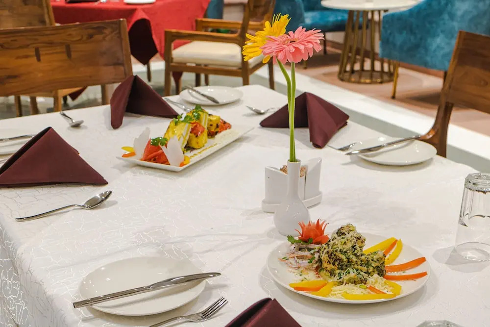 Maharaja Agrasen Palace - Pure Vegetarian