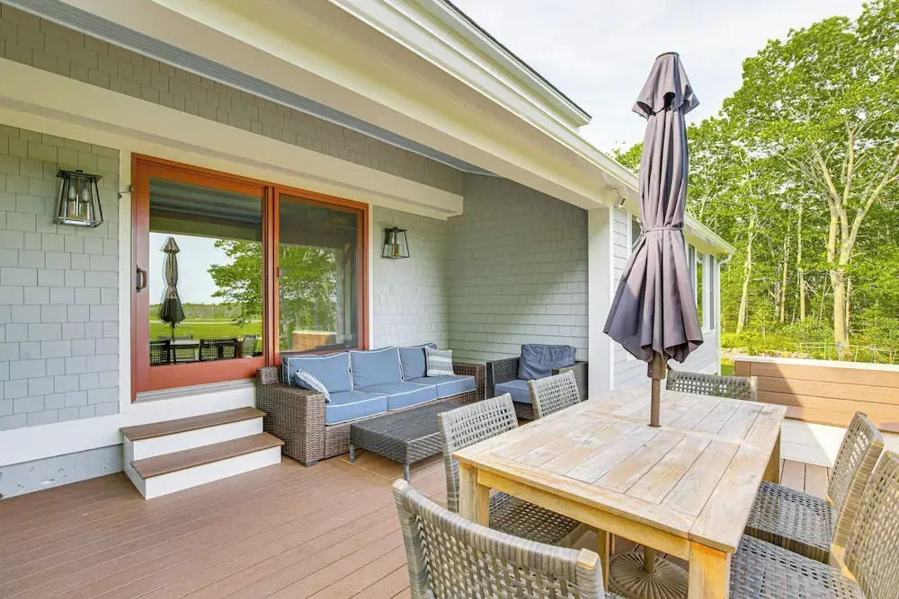 Spacious Kennebunkport Home w/ View, 2 Mi to Beach
