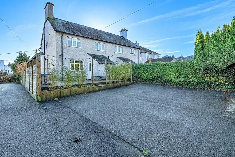 House in Abersoch Near Sandy Beach