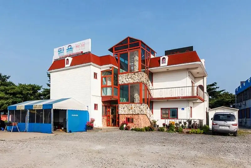 Taean (Anmyeondo) Faith Pension