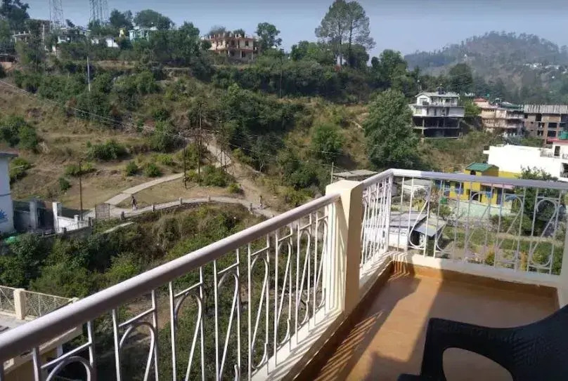 Springwood Inn, Bhowali
