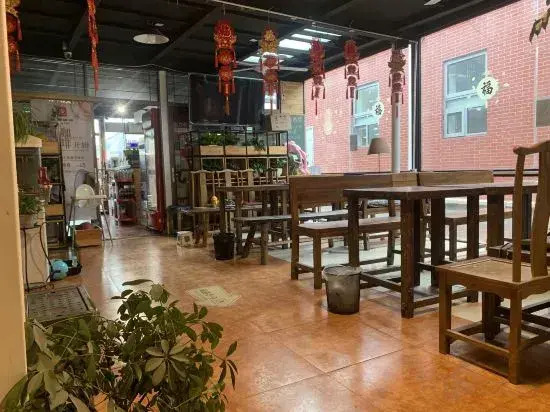 Paoju Factory Youth Hostel (Beijing Summer Palace Subway Station Branch)