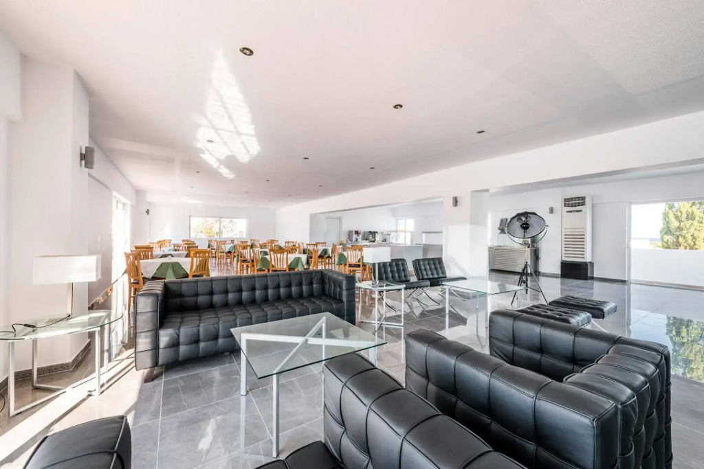 Belmare Hotel