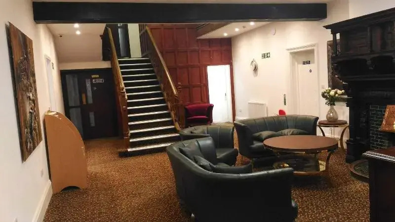 Trivelles Gatwick Hotel & airport Parking